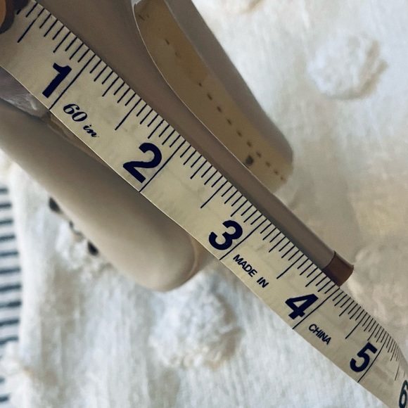 Big Tree dressy silver high heels, with adorable bow, barely worn - Picture 9 of 9